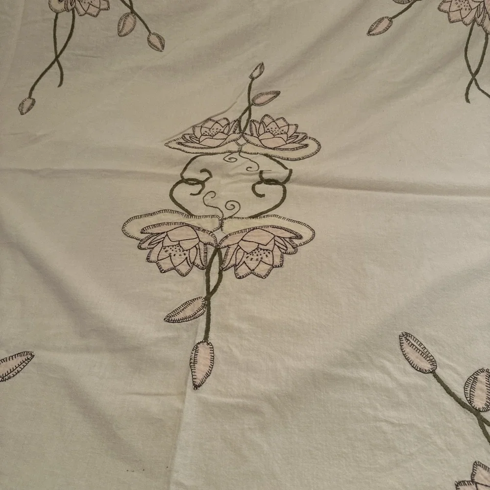 Vtg Hand Embroidered Floral Cottagecream 88